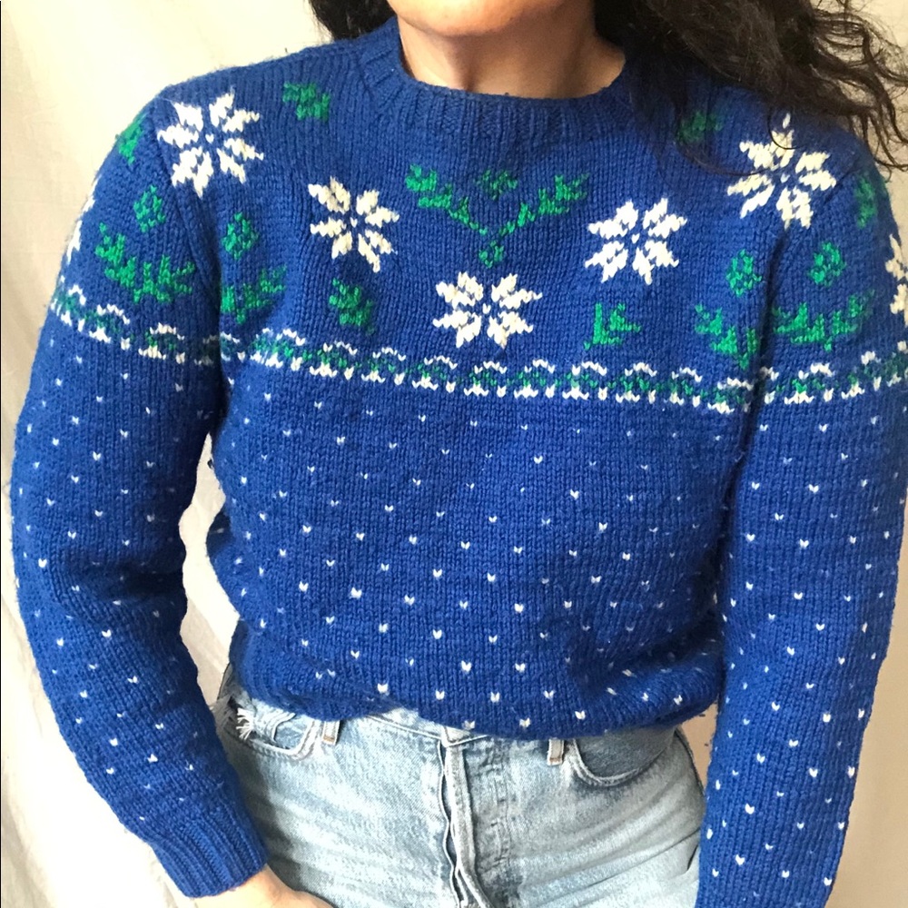 Vtg Fair Isle Blue, Green, Flowers, Hearts Sweater